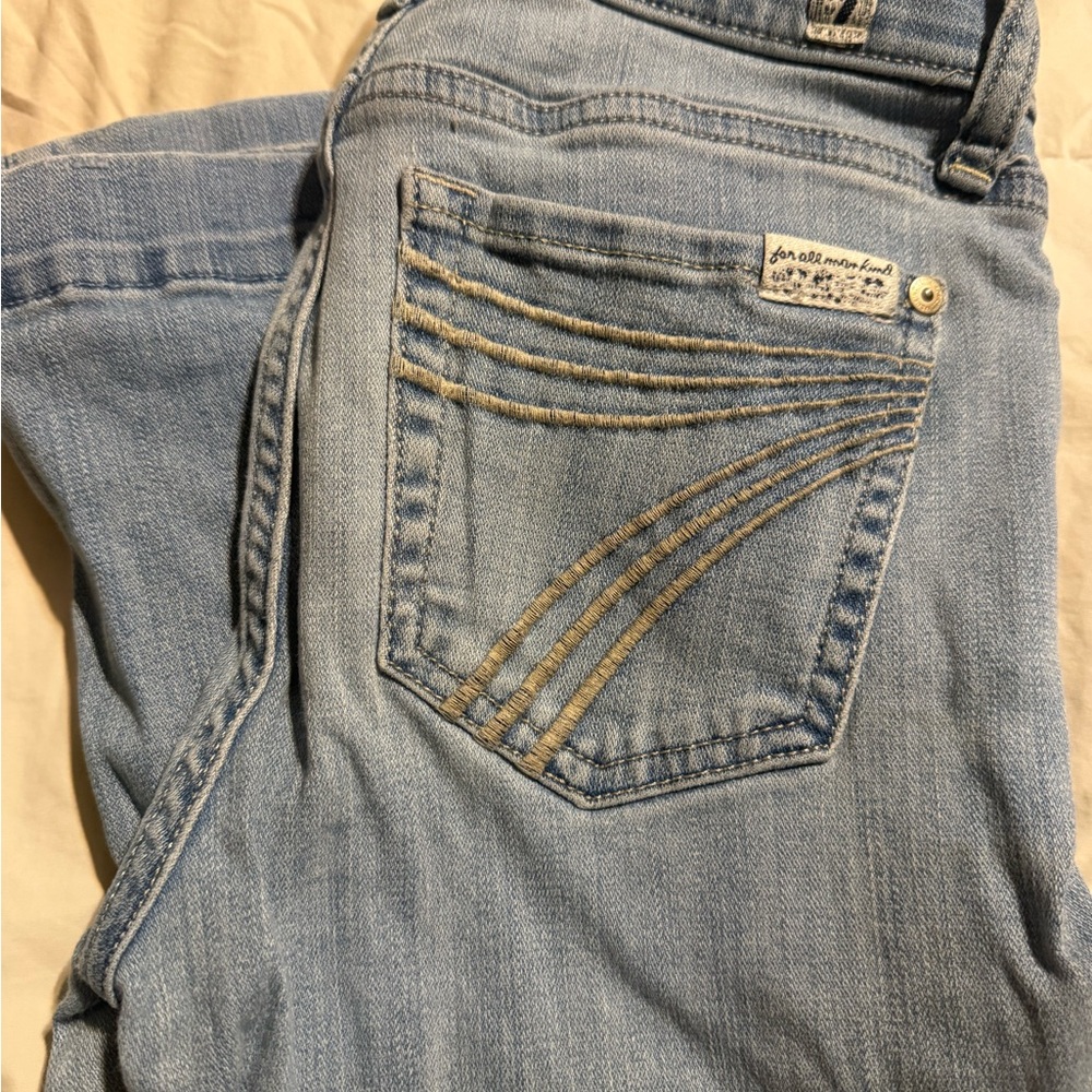 7 For All Mankind Women's Light Blue Tailorless Dojo Jeans. Size 25